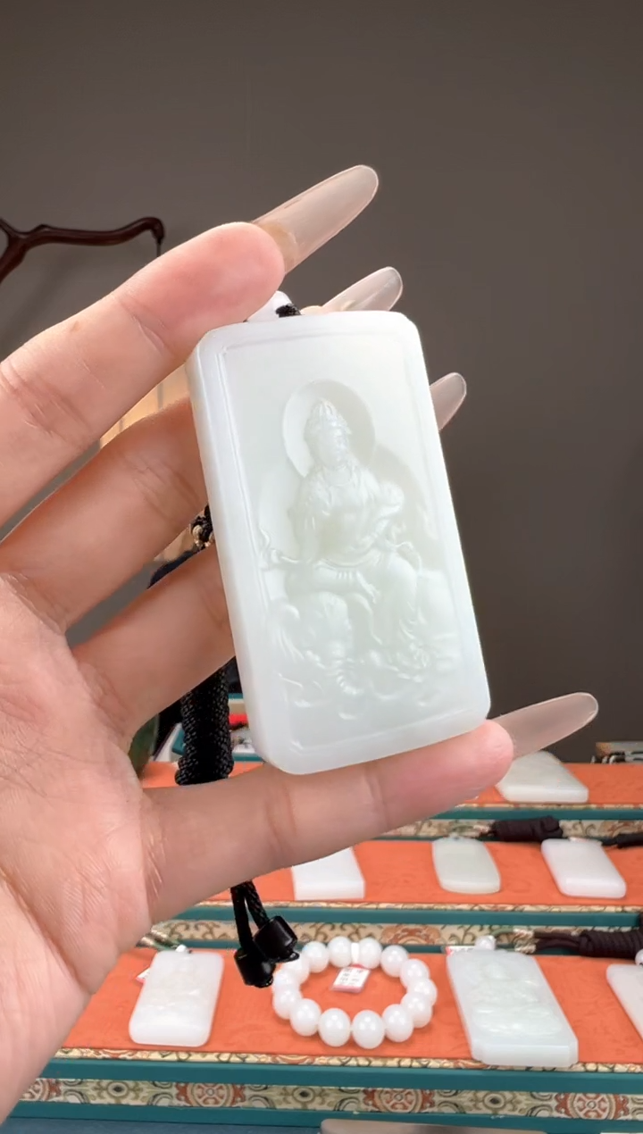 【闪购商品】和田玉颈饰未镶嵌1