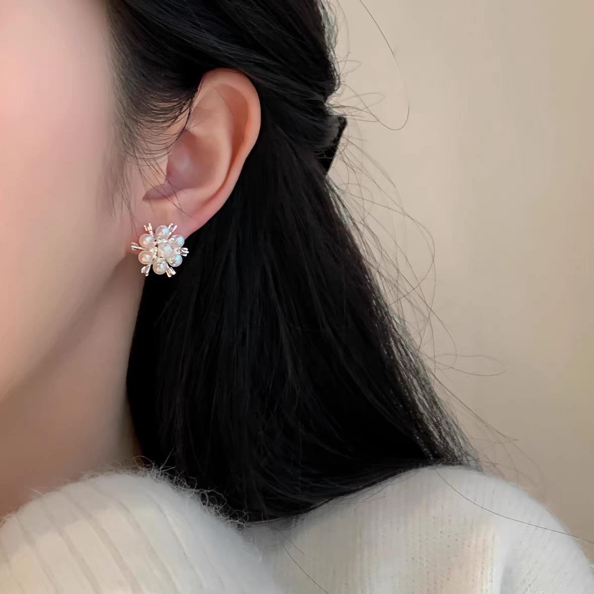 铜合金耳饰 「雪绒花」温柔粉光仿珍珠耳环蚊香盘耳夹女无耳洞耳钉