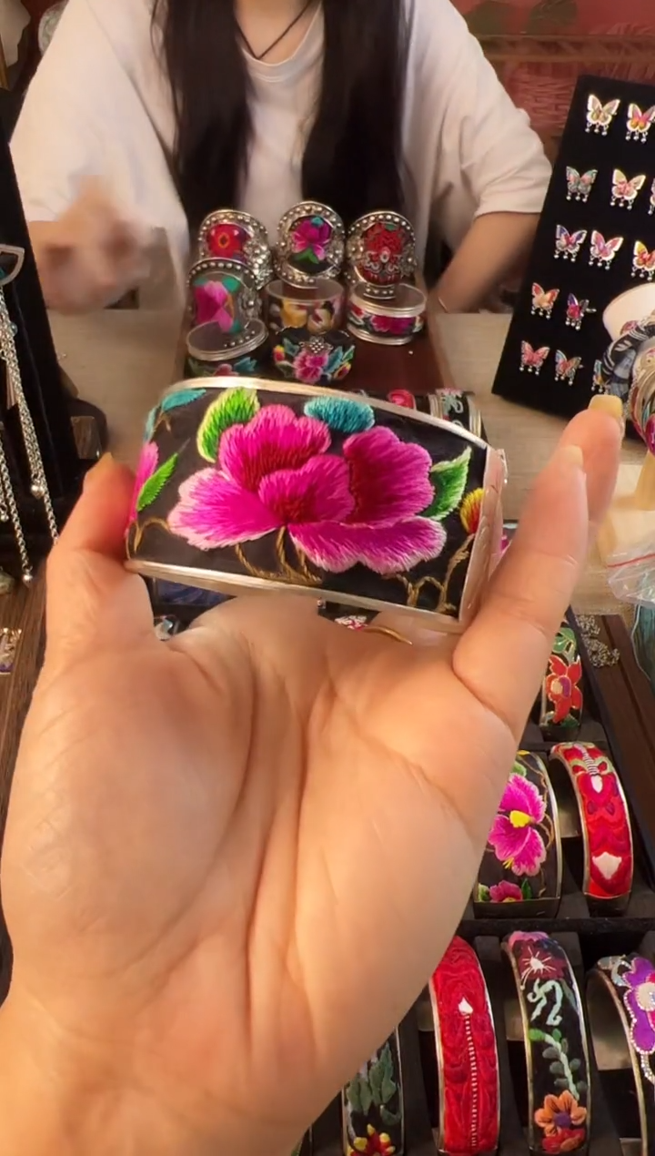 织绣艺枝独绣老绣饰品195