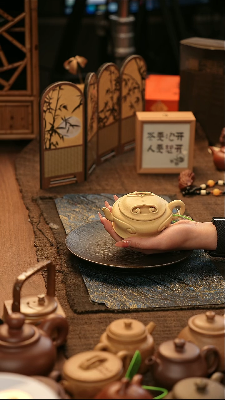 茶壶紫砂原矿紫砂壶   牛盖莲子