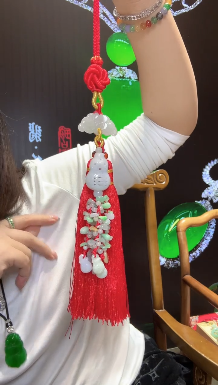 【闪购商品】翡翠挂件未镶嵌葫芦