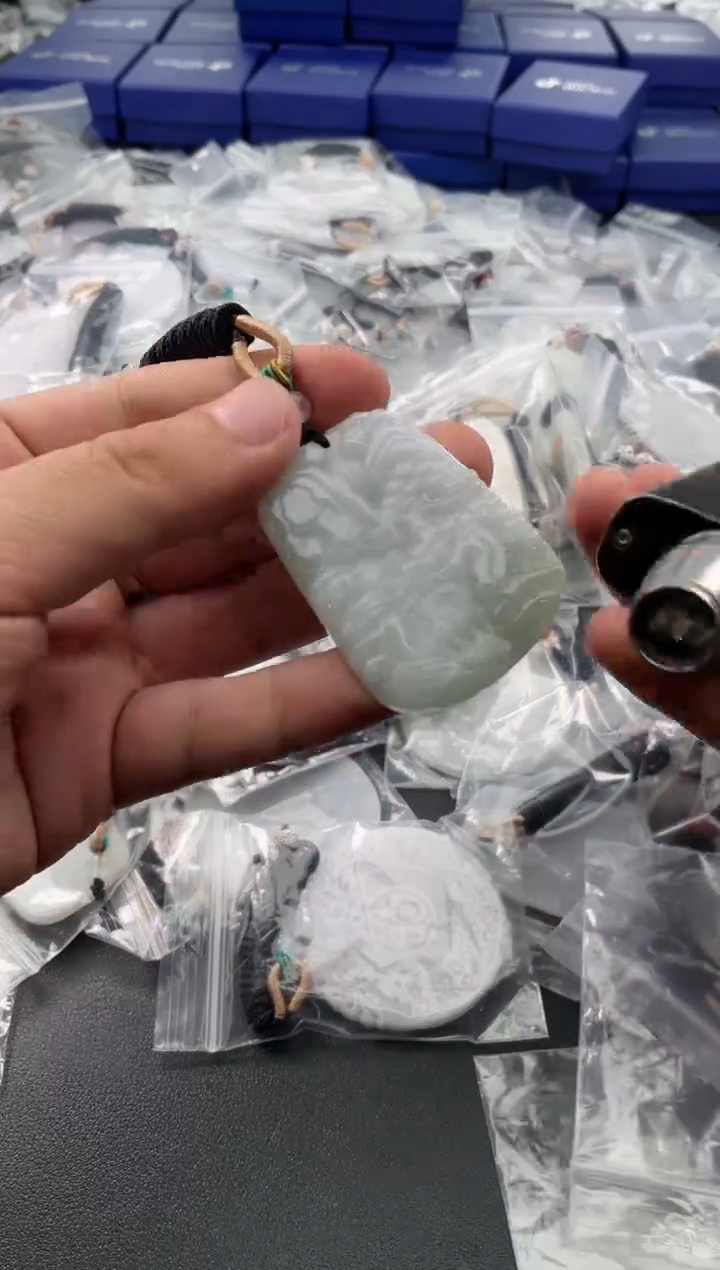 颈饰未镶嵌翡翠25/11/24/764