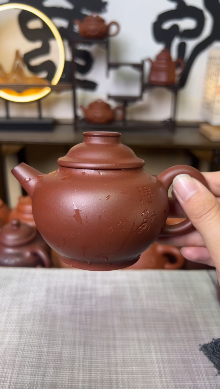 【闪购商品】紫泥茶壶巨轮紫砂壶刻绘220CC-甘来兵