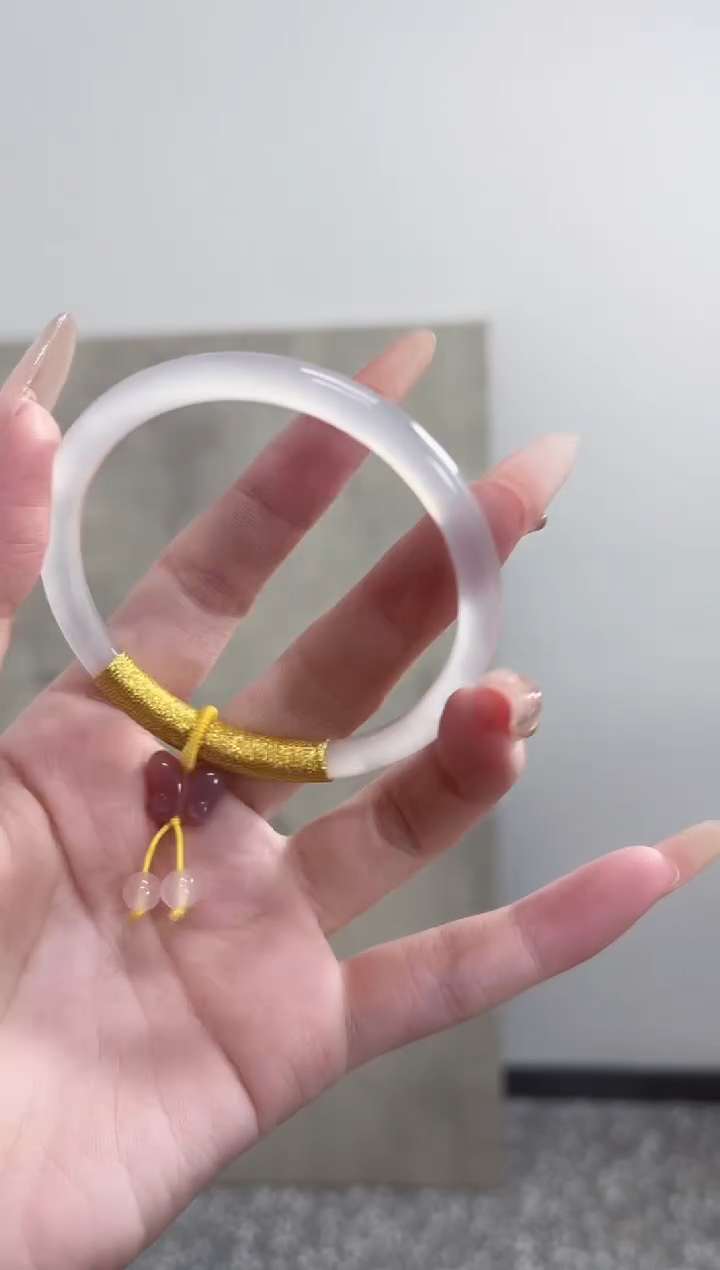 【闪购商品】玛瑙/玉髓手镯未镶嵌57-58圈 需要包容