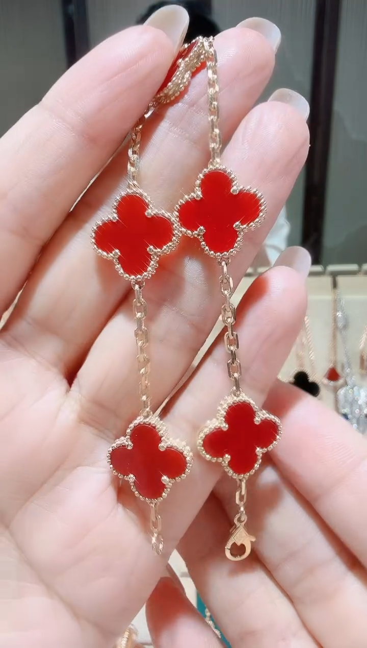 18K金镶嵌手链玛瑙/玉髓手链