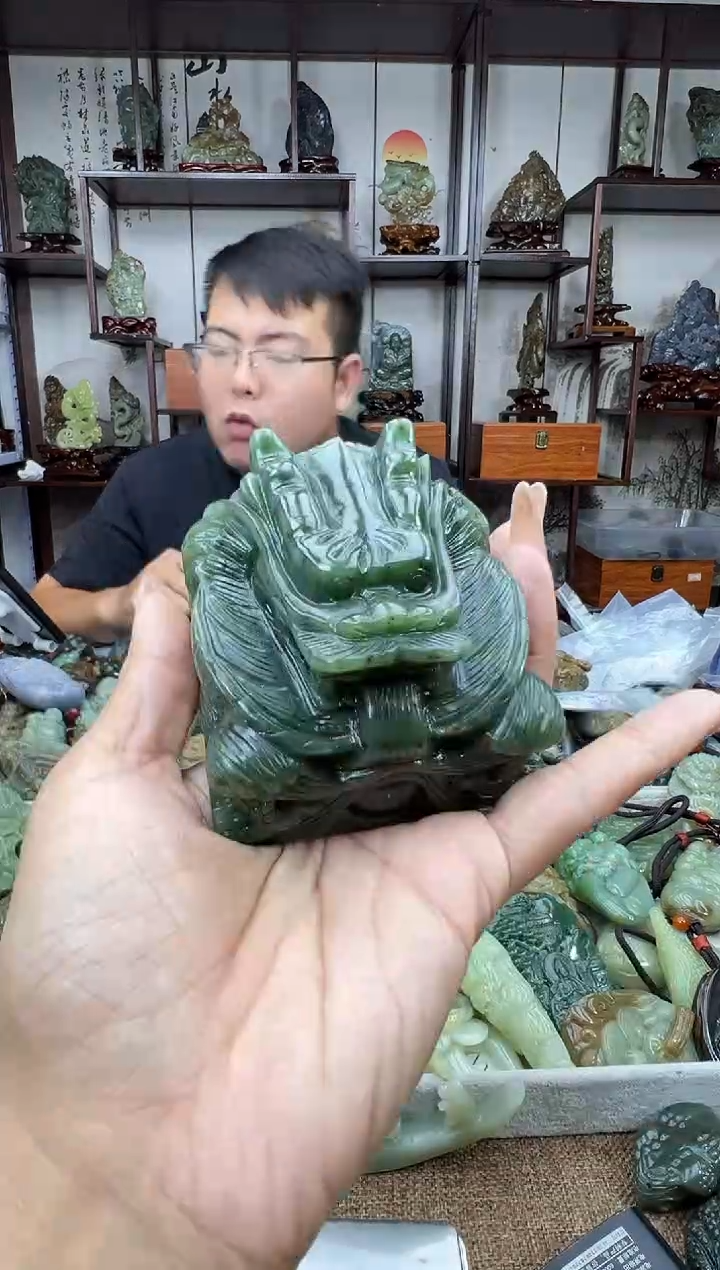 未镶嵌和田玉把件1