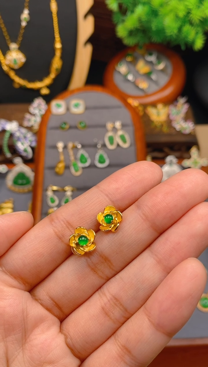 【闪购商品】翡翠耳饰银S925镶嵌花花耳饰