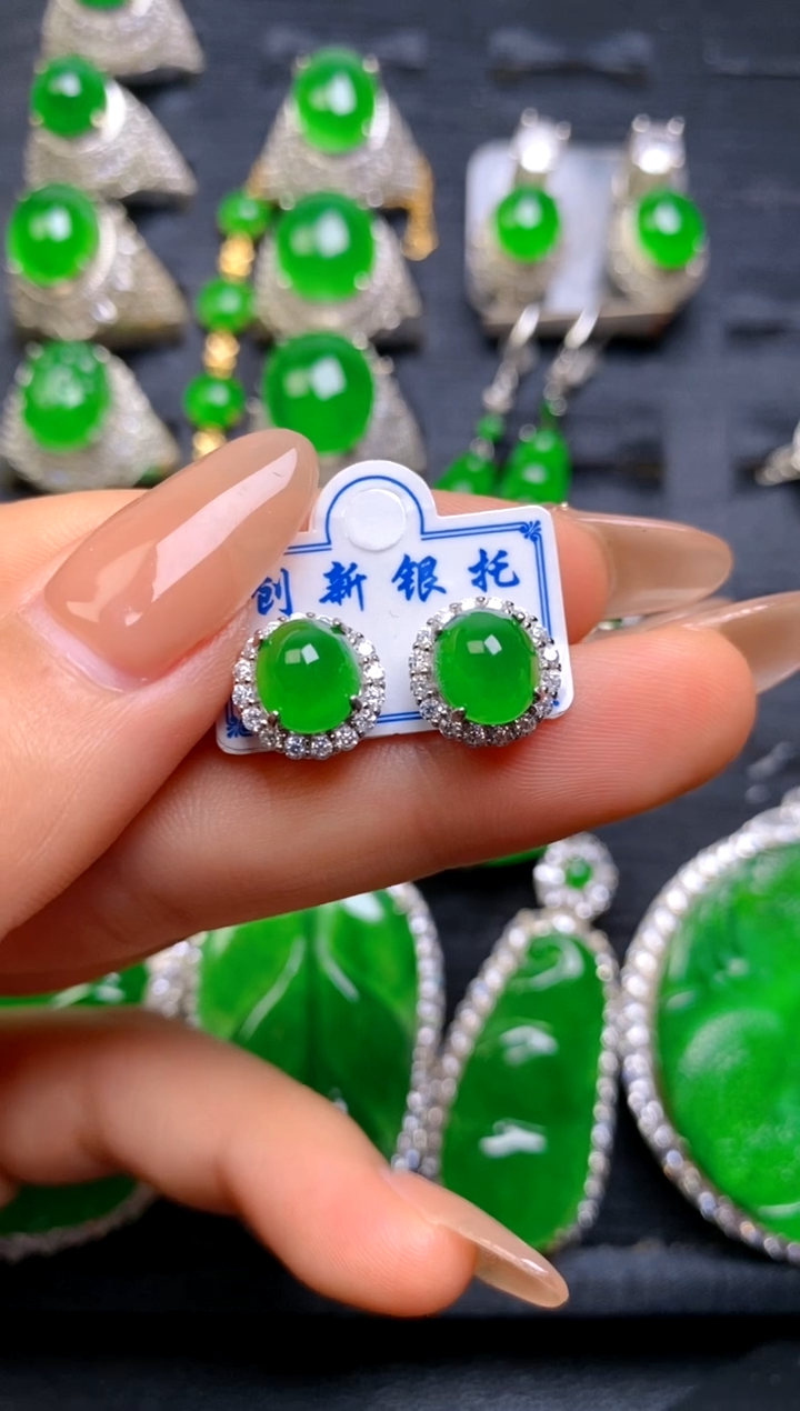 【闪购商品】翡翠耳钉银S925镶嵌蛋面耳钉