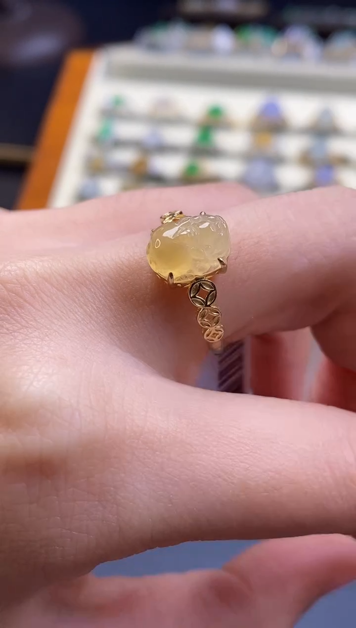 颈饰18K金镶嵌翡翠16567