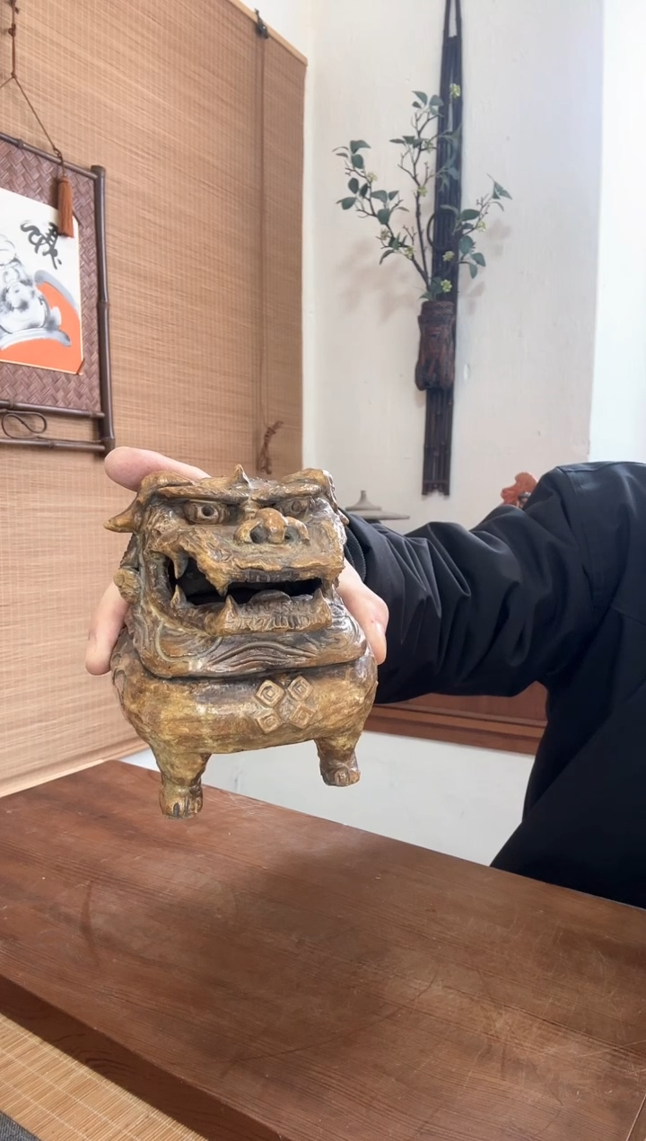 【闪购商品】杯中古品个别存有岁月痕迹，谨慎下单哦~