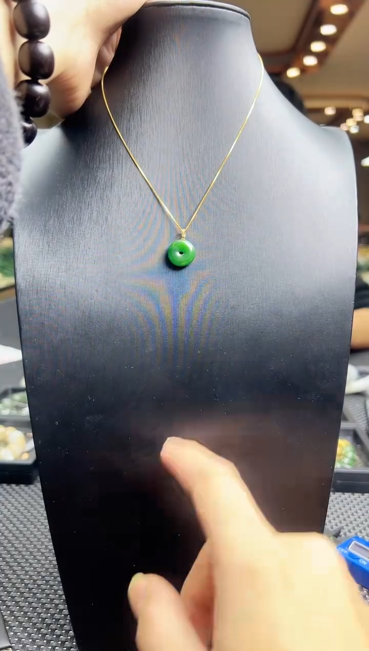 【闪购商品】和田玉挂件18K金镶嵌一个 多样性发1件