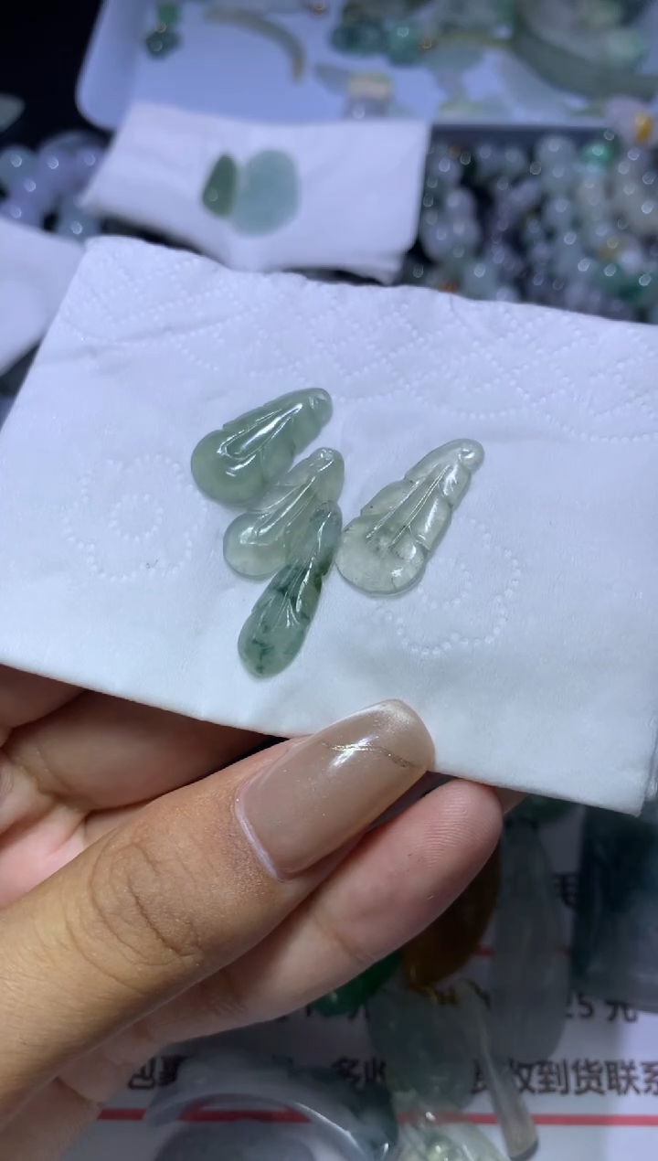 【闪购商品】翡翠挂件未镶嵌MJX043723