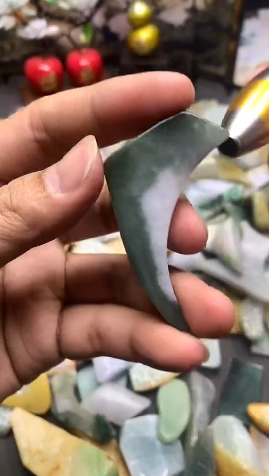 【闪购商品】翡翠耳饰未镶嵌天然翡翠A货