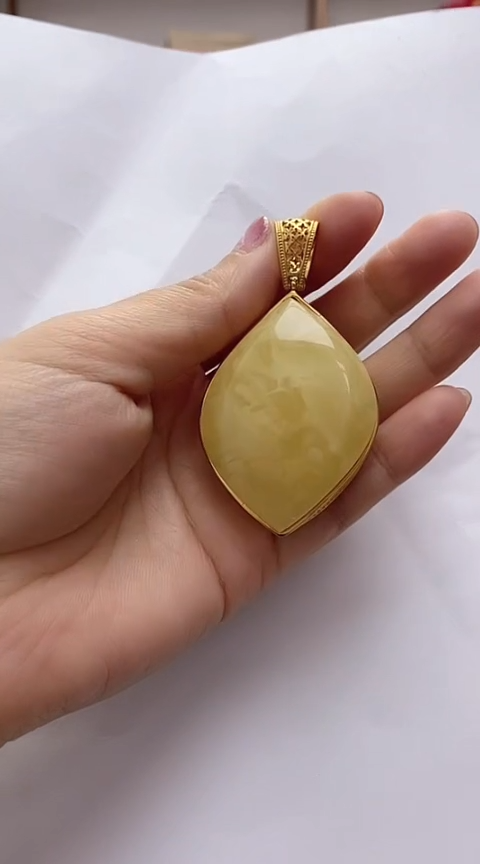 【闪购商品】琥珀裸石银S925镶嵌蜜蜡吊坠