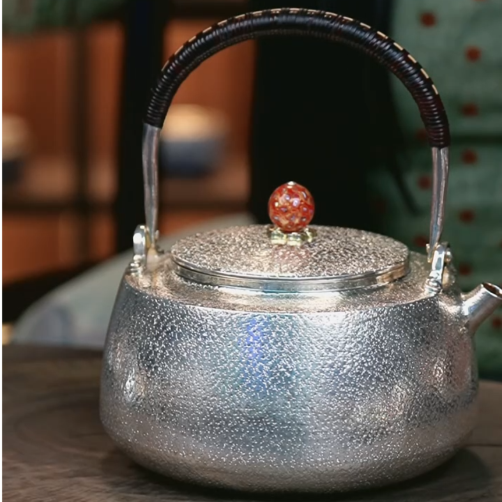 手工雪花纹提梁大壶999
