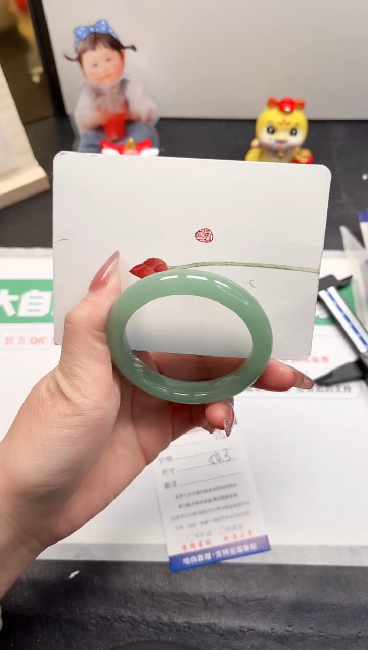 【闪购商品】石英质玉手镯未镶嵌99-54