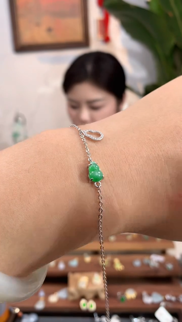 【闪购商品】银S925镶嵌翡翠手链手链