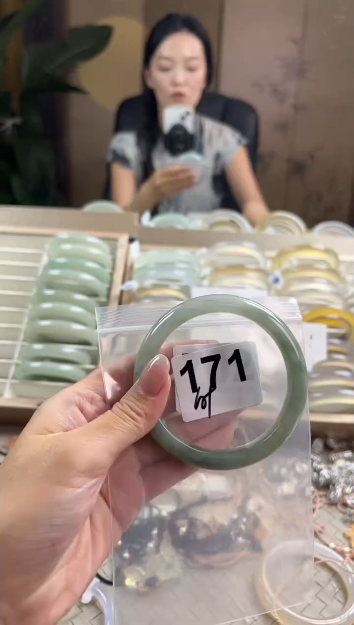 手镯玛瑙/玉髓未镶嵌天山翠默认微抠171