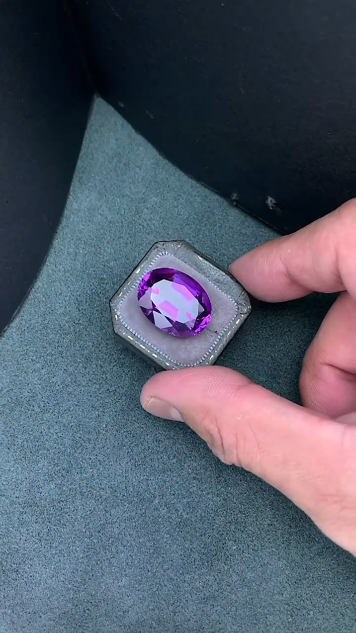 项链未镶嵌水晶18.76克拉