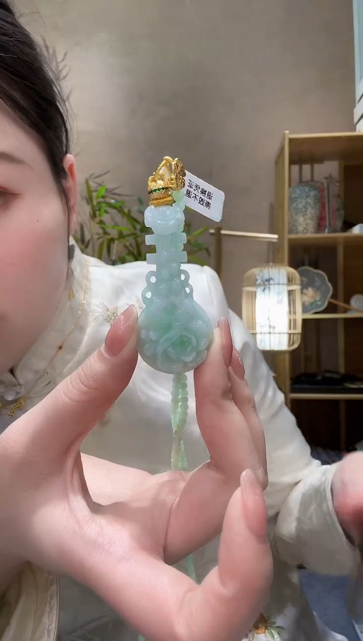 【闪购商品】翡翠颈饰未镶嵌吊坠