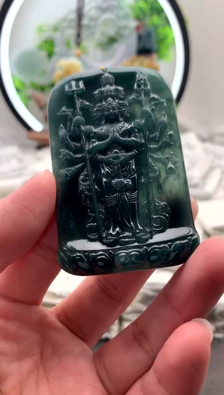 【闪购商品】翡翠颈饰未镶嵌千手观音