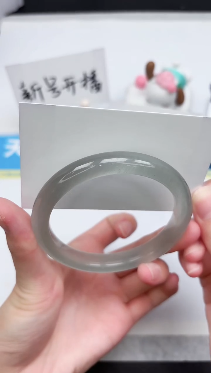 石英质玉手镯未镶嵌59-61