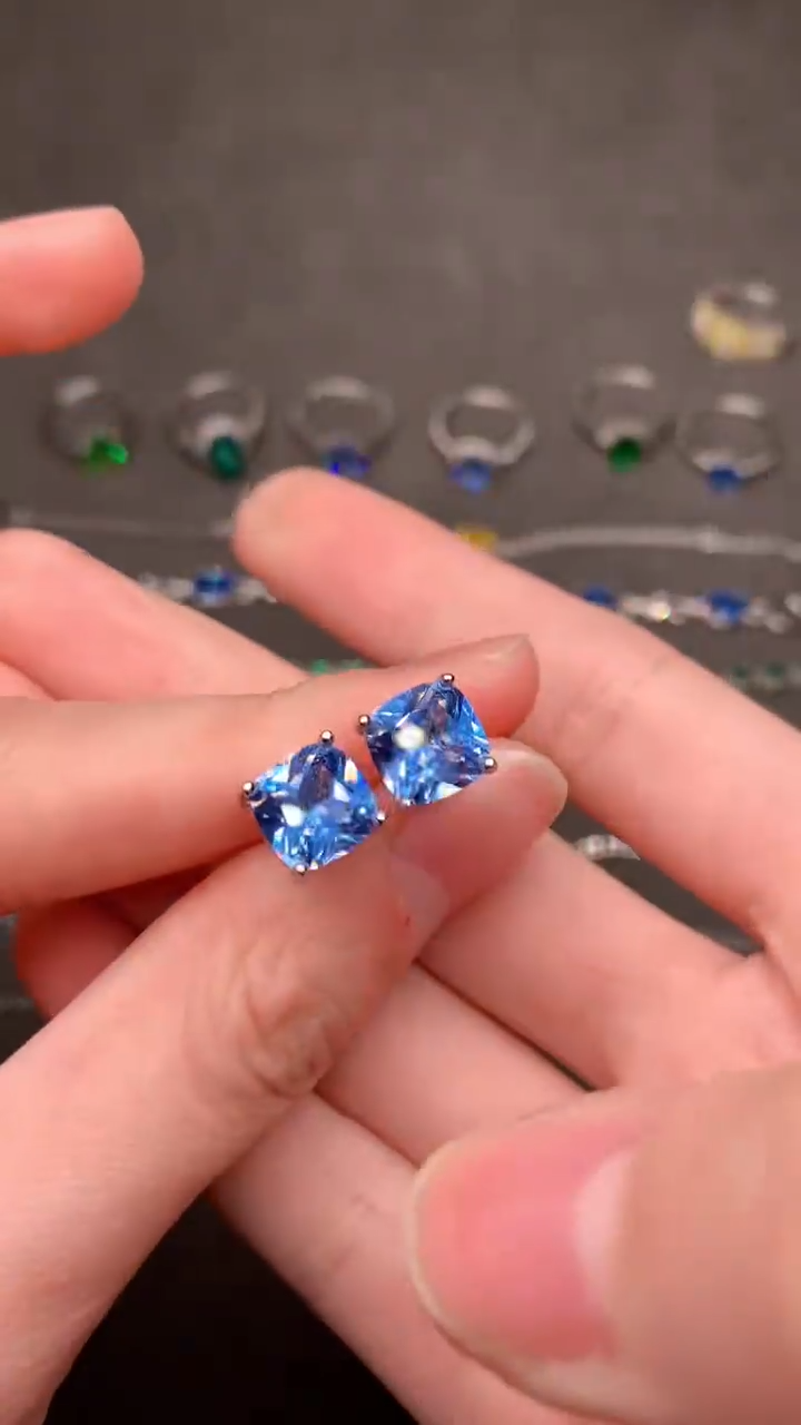 【闪购商品】海蓝宝石耳钉银S925镶嵌.....