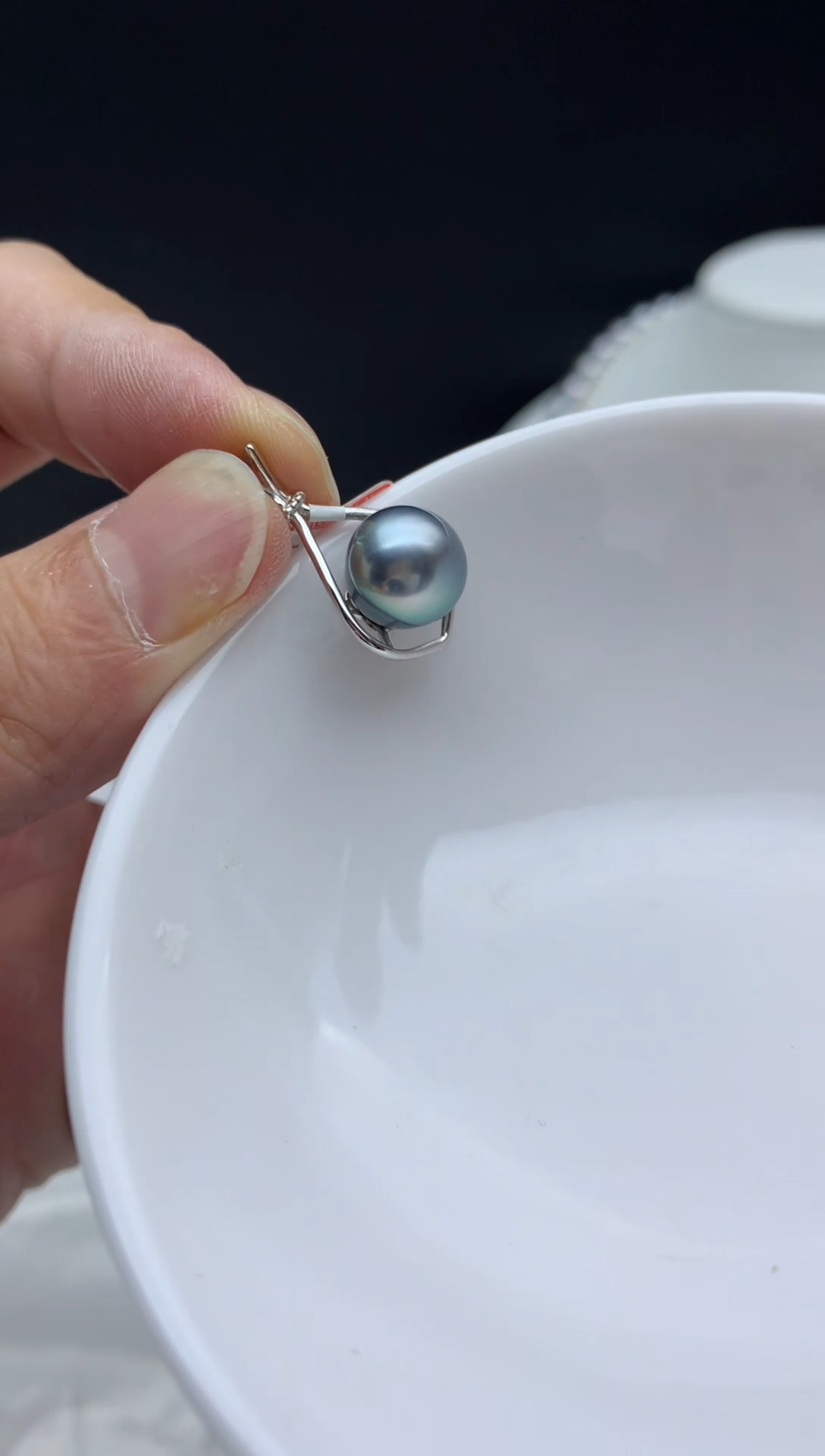 银S925镶嵌FF海水珍珠大溪地吊坠(赠链）