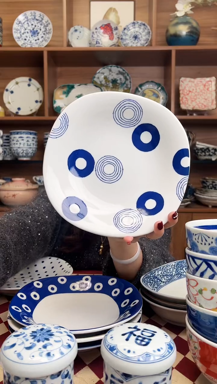 【闪购商品】瓷片Indigo 渦丸紋 圆角盘