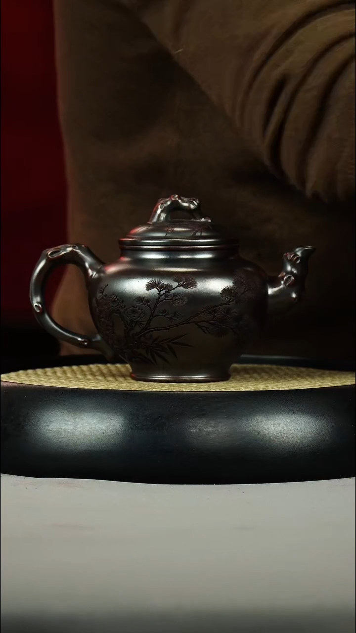 茶壶紫砂古红泥 报春 刻绘 岁寒三友