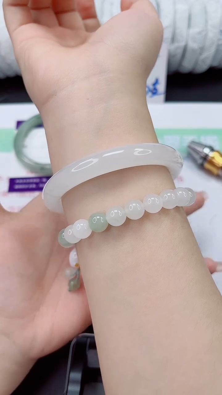 石英质玉手镯未镶嵌150-56/57