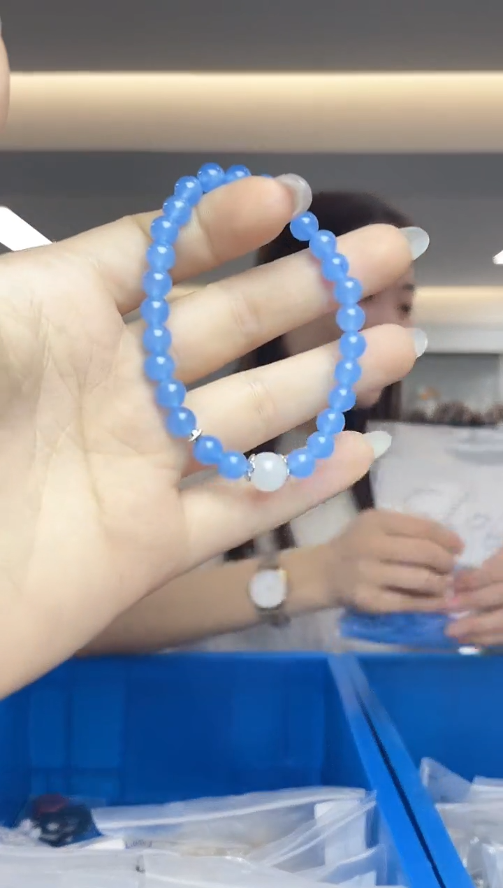 【闪购商品】海蓝宝石手串未镶嵌多样性发一件