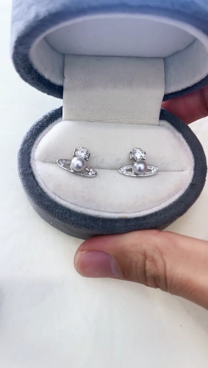 【闪购商品】海水珍珠耳饰银S925镶嵌真多麻土星环耳钉