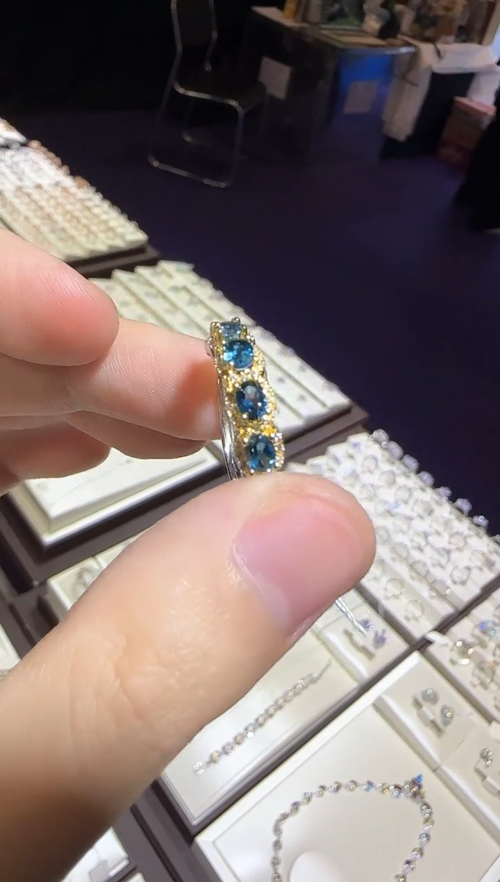 【闪购商品】托帕石戒指银S925镶嵌3*4mm伦敦蓝