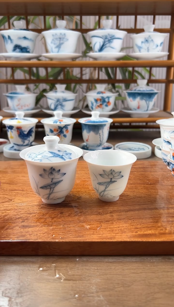 微瑕素莲美人备+闻香杯1个