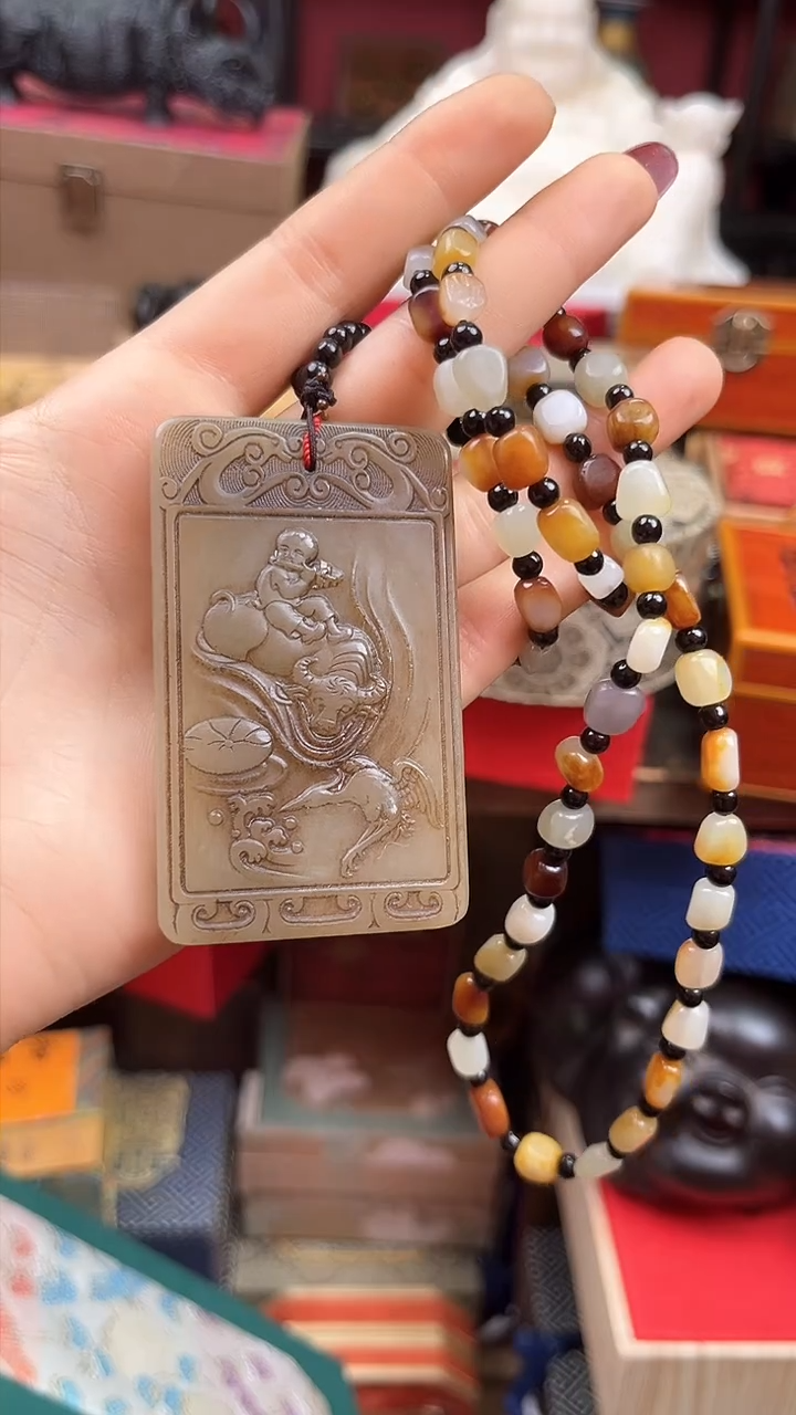 【闪购商品】和田玉吊坠(赠链)未镶嵌老妹专属心意链接