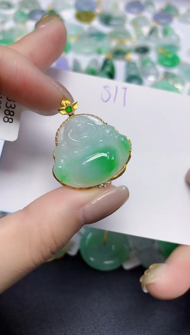 颈饰18K金镶嵌翡翠天然缅甸翡翠A货翡翠百元以上9元证书费自理