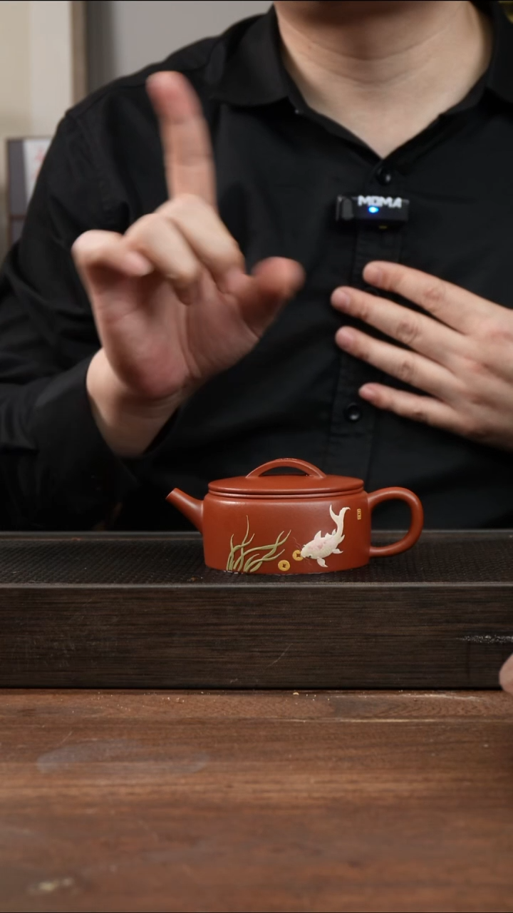 茶杯紫砂福**新朱泥汉瓦    堆绘金鱼    150CC  