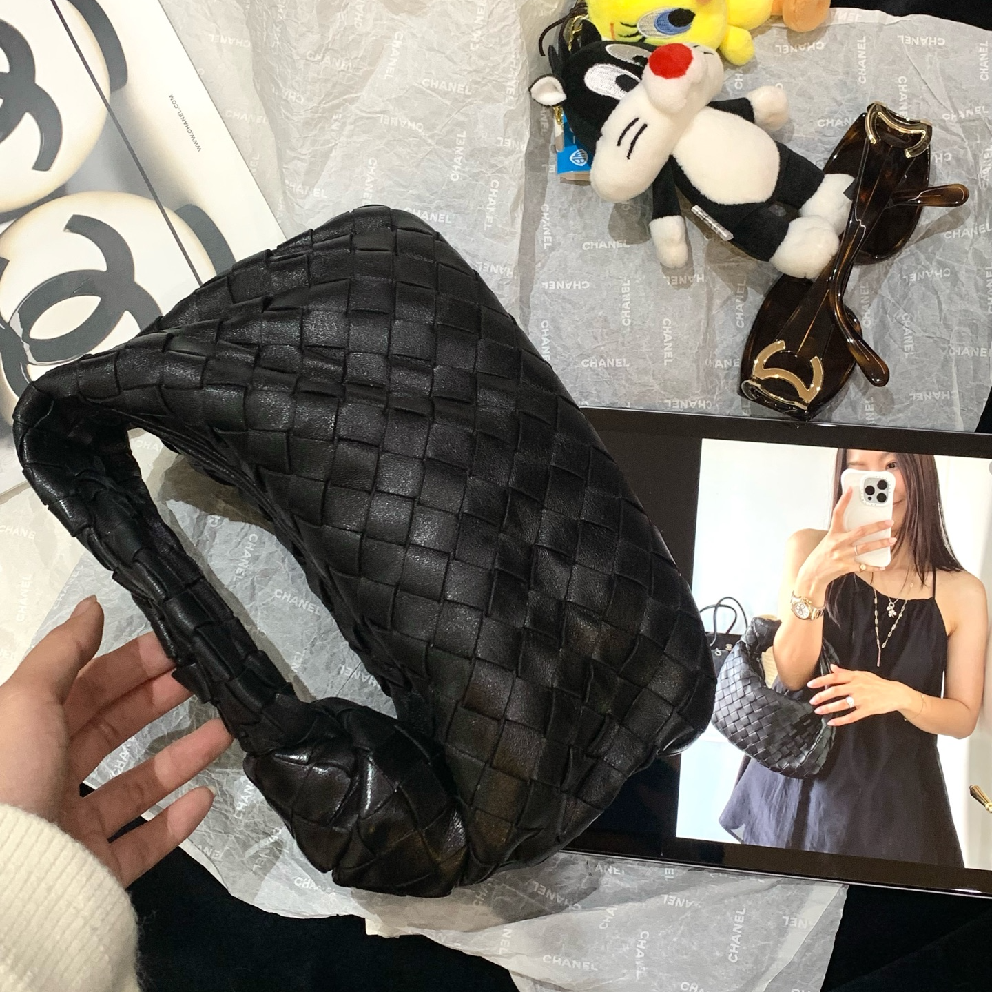 95新 BOTTEGA VENETA/葆蝶家 代卖服务！黑金Jodie包  18460288
