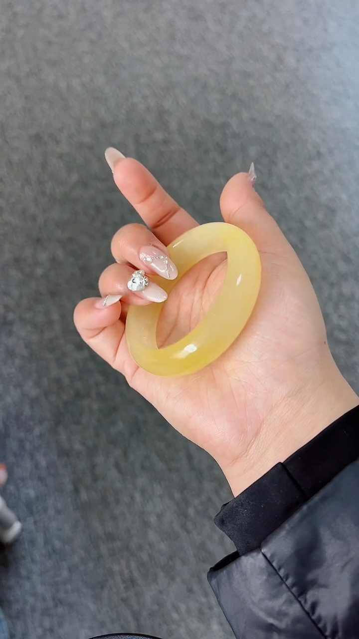 【闪购商品】石英质玉手镯未镶嵌722-56包容