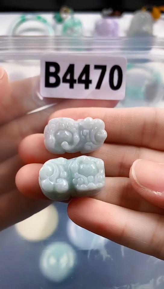 颈饰未镶嵌翡翠天然翡翠吊坠挂饰