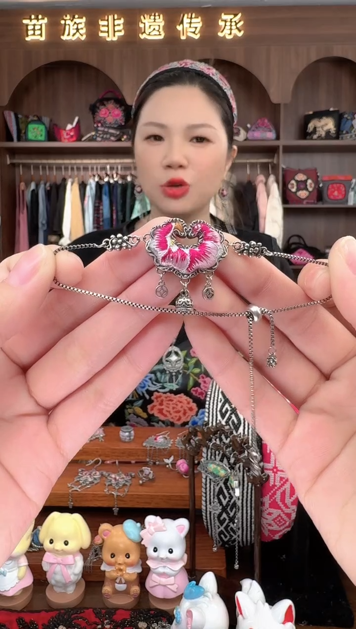 【闪购商品】织绣扶光苗绣传承100