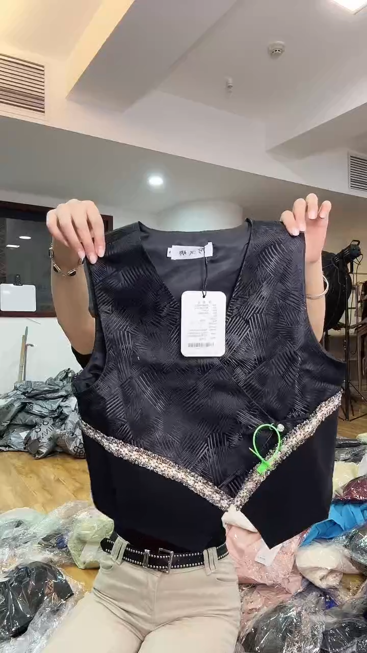 马甲       XL码      120-130斤