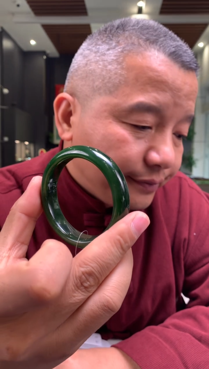 【闪购商品】和田玉碧玉手镯未镶嵌一个