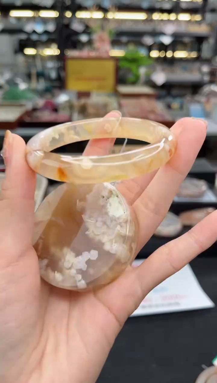 【闪购商品】石英质玉手镯未镶嵌57圈口（赠品镯心）3572275