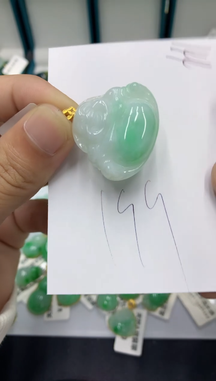 【闪购商品】翡翠颈饰18K金镶嵌翡翠