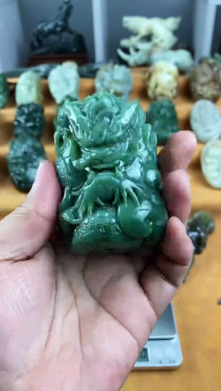 未镶嵌和田玉把件1