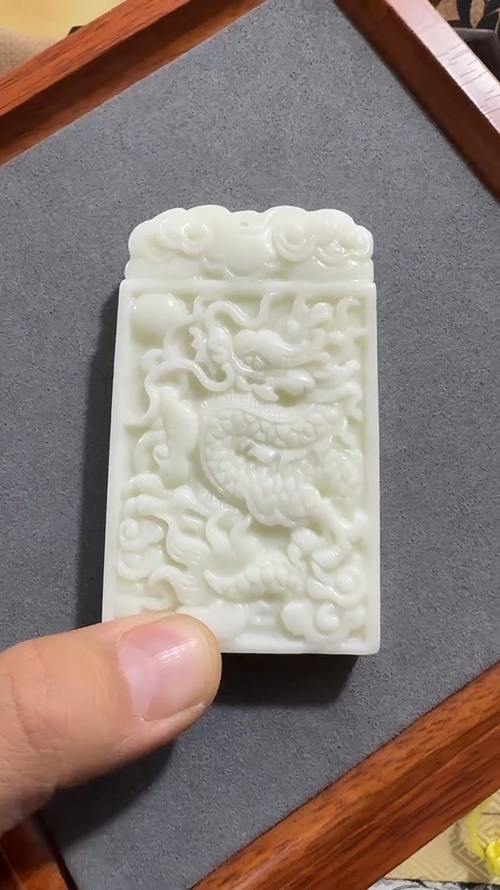 未镶嵌挂件蓝田玉（蛇纹石化大理石玉）蓝田 大龙牌