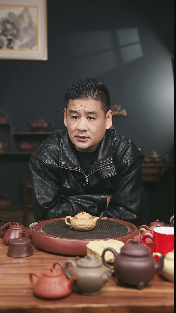 茶壶紫砂黄金段如意仿古180CC