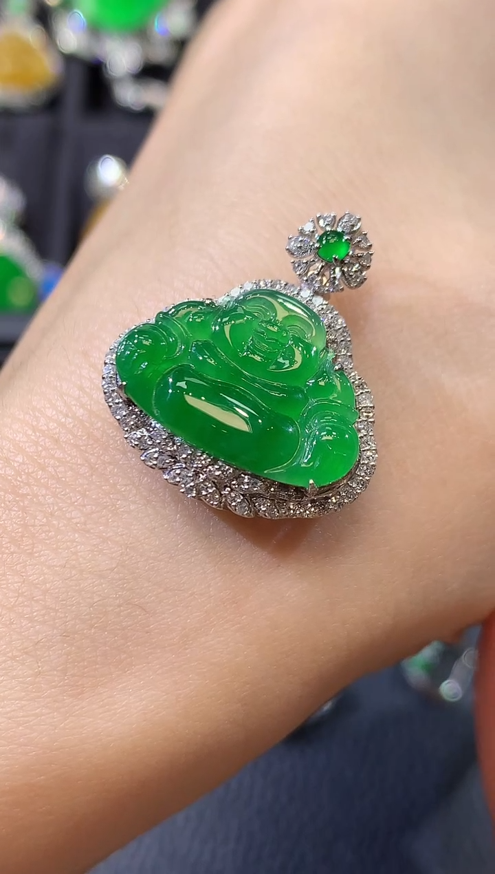 【闪购商品】翡翠吊坠(不含链)18K金镶嵌D50